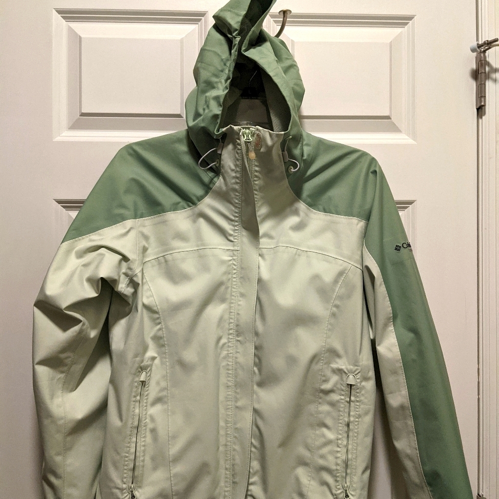 Women's Columbia Rain Jacket